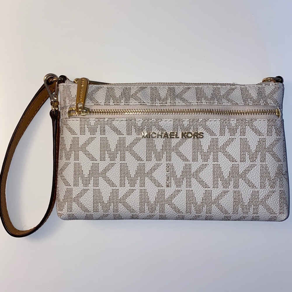 Michael Kors Wristlet